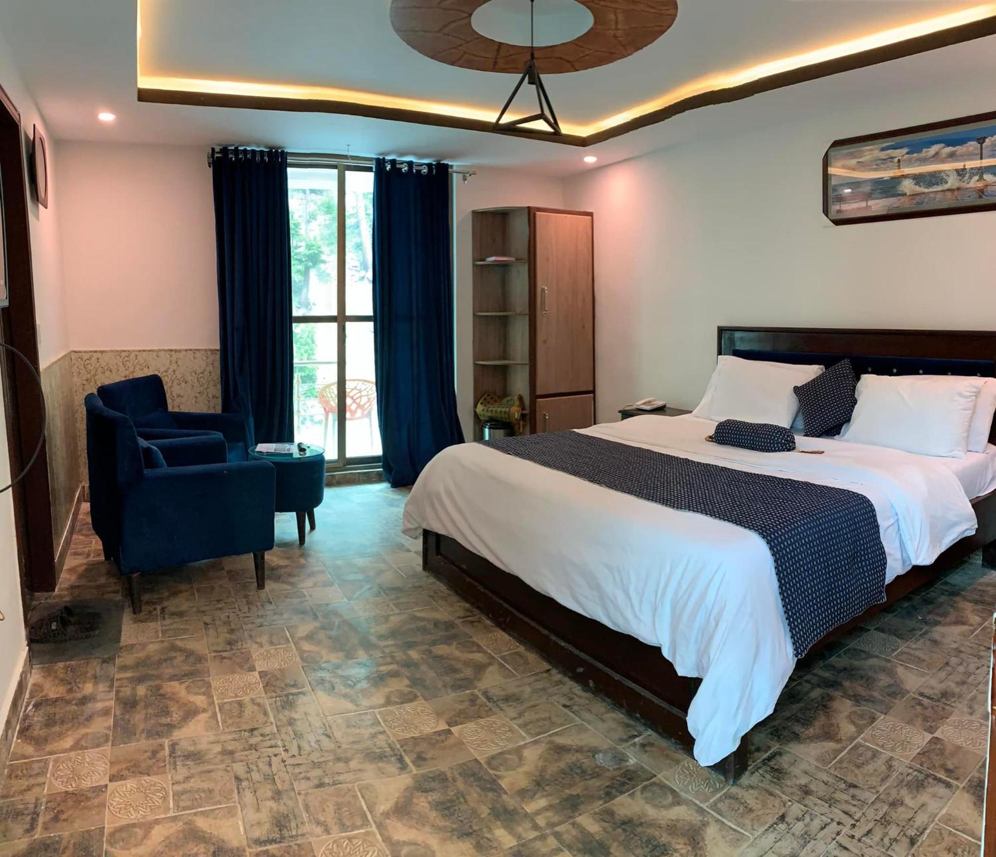 Hotel Birmingham Palace Kalam By Khan Familia 外观 照片